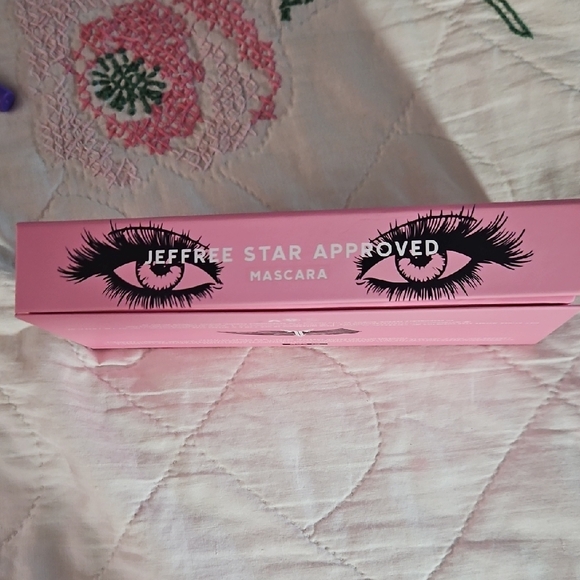 Jeffree Star Pink Mascara - Picture 2 of 4
